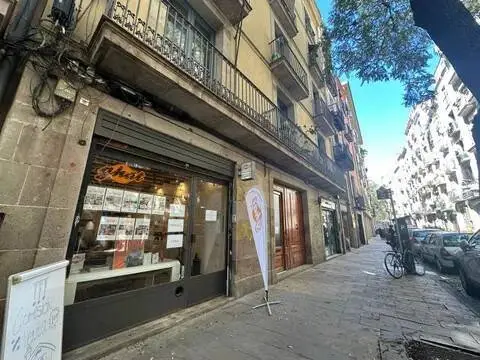 Local comercial en Sant Pere-Santa Caterina-La Ribera