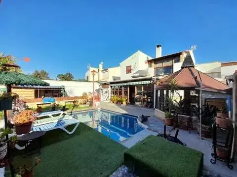 Chalet en Alcaucín