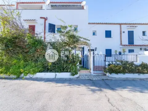 Chalet en calle calle Port Currican, -1