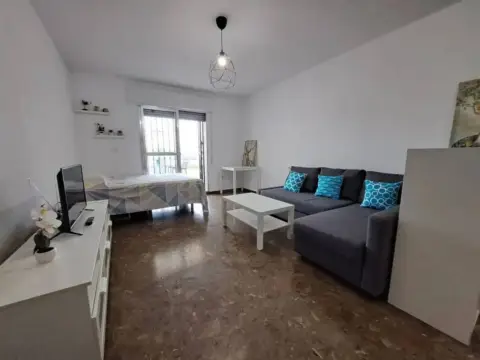 Piso en calle Avenida Marysol, 73