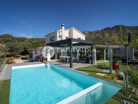 Chalet en calle Carrer Can Muni, -1