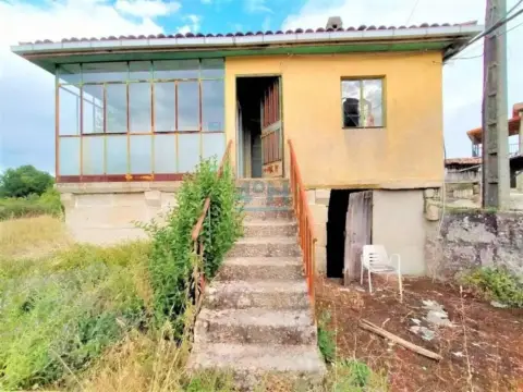 Chalet en Vilamarín
