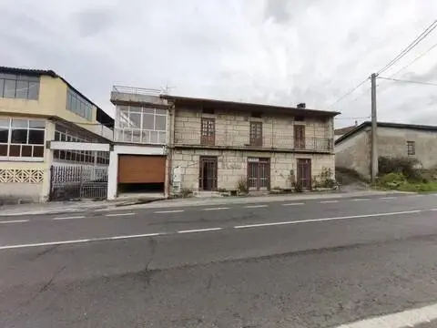 Chalet en calle Ou-536, 72