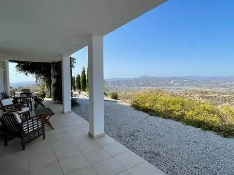 Casa rústica en Canillas de Aceituno