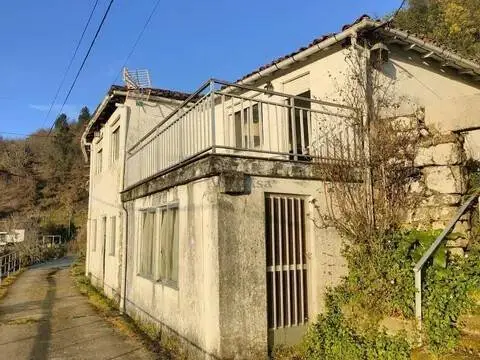 Casa rústica en Luintra