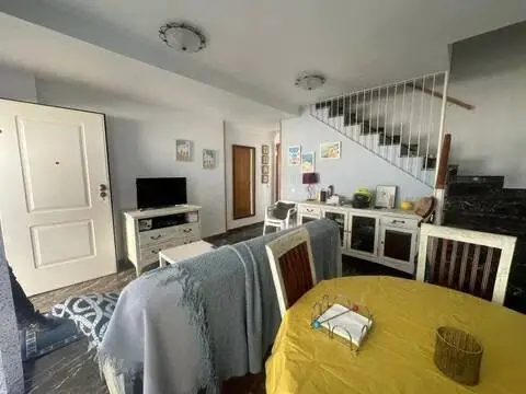 Chalet en Los Puertos-Isla Plana