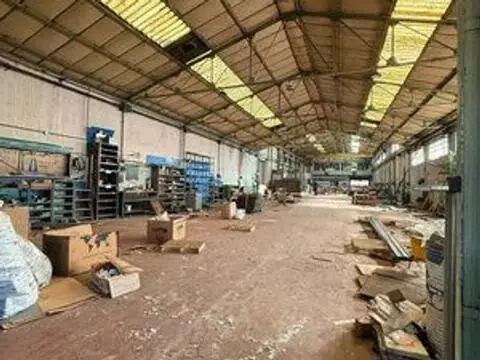 Nave industrial en calle de San Fernando