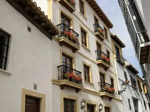 Edificio en Cuesta Beteta