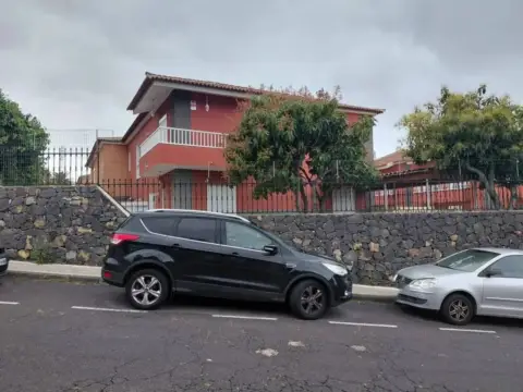 Chalet en calle Bicacarera