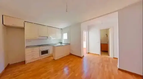 Piso en calle de Mossen Angel Rodamilans, 70