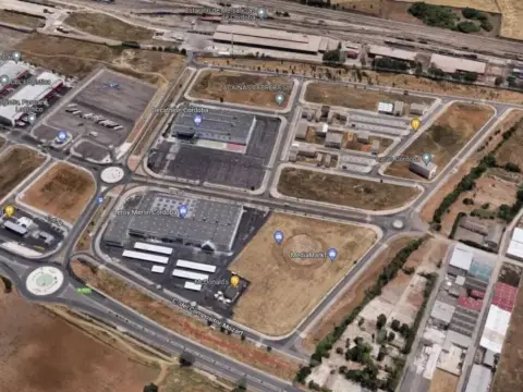 Terreno en Poniente-Norte-Miralbaida-Parque Azahara
