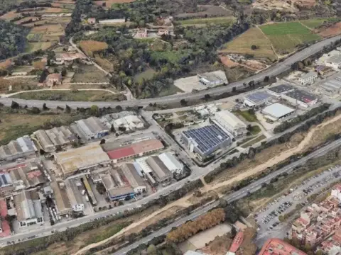 Nave industrial en Cerdanyola Sud
