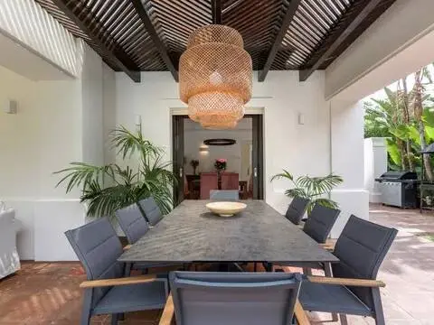 Chalet en El Paraíso-Atalaya-Benamara