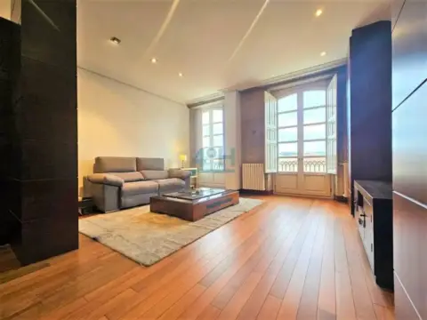 Piso en Ourense Capital