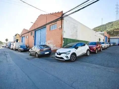 Nave industrial en calle de San Rafael
