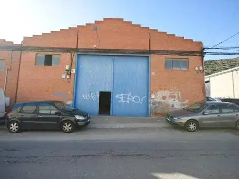 Nave industrial en calle de San Rafael
