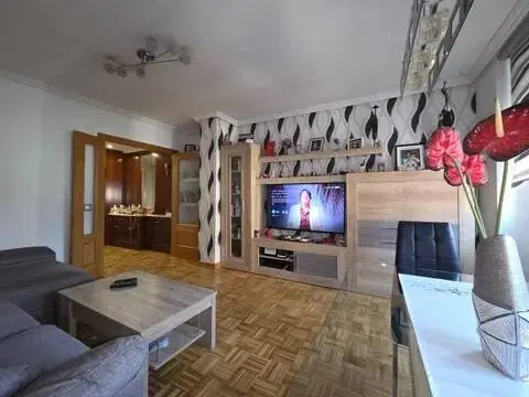 Piso en Vía Romana