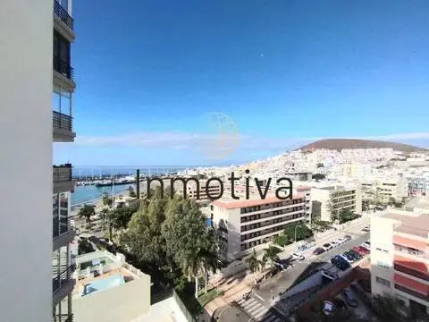 Piso en Avenida Juan Carlos I