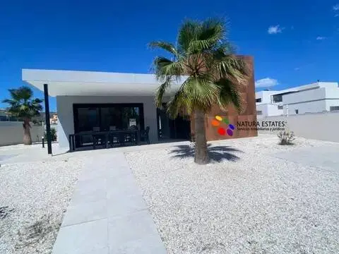 Chalet en Los Gallardos