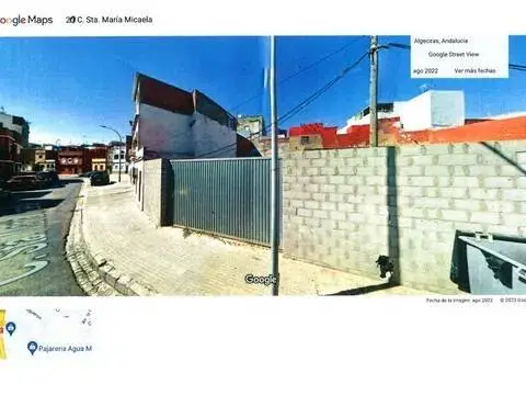 Terreno en calle Santa María Micaela