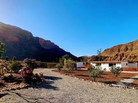 Casa rústica en Zona Interior