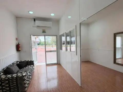 Local comercial en calle de Sagitario