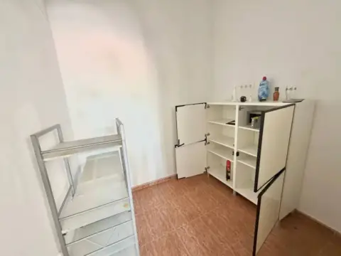 Local comercial en calle de Sagitario