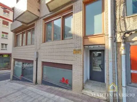 Local comercial en Avenida de la Estación