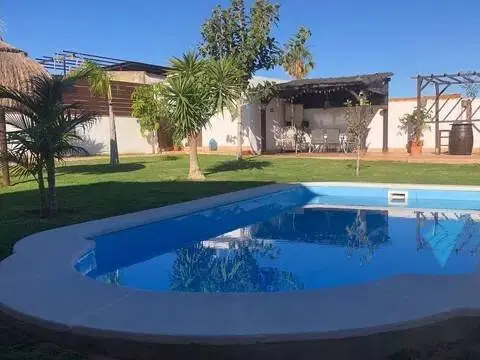 Casa rústica en Núcleo Urbano-Urbanizaciones