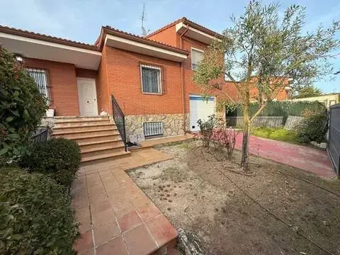 Chalet en Uceda