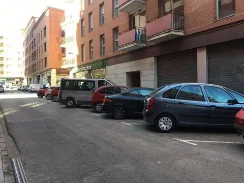 Nave industrial en Creu de la Mà-Rally Sud