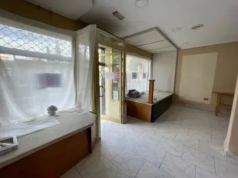 Local comercial en calle de Sagunto