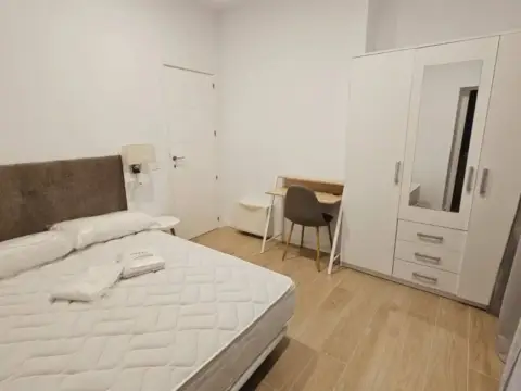 Piso en calle de Alfileritos