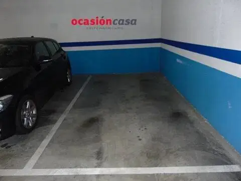 Garaje en Santa Rosa-Valdeolleros
