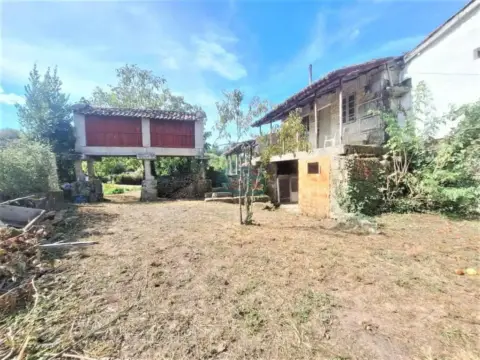 Chalet en Amoeiro