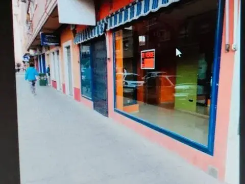 Local comercial en Plaza de Toros-La Guija-Santa María-Ciudad Jardín-Los Rosales