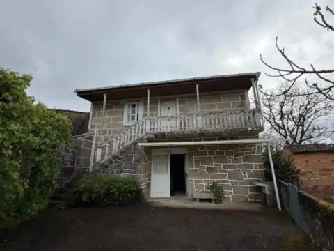 Chalet en Vilamarín