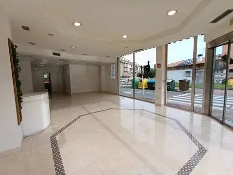 Local comercial en calle de Aita Luis Villasante