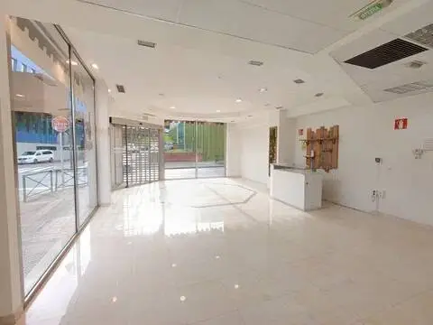 Local comercial en calle de Aita Luis Villasante