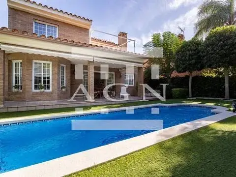 Chalet en Vilafortuny-Cap de Sant Pere