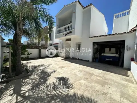 Chalet en Carrer de la Tordera