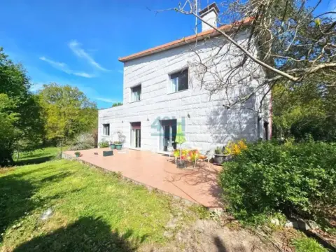 Chalet en Nogueira de Ramuín