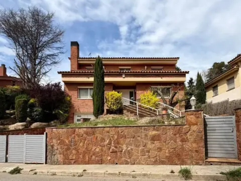 Chalet en Vallromanes