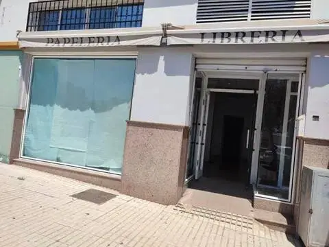 Local comercial en Avenida Condado de Huelva