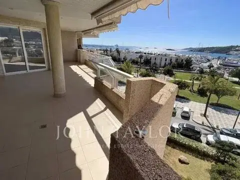 Piso en Marina Botafoch-Platja de Talamanca