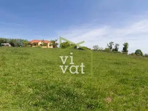 Terreno en Granda-Tiñana-Hevia