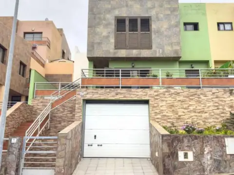 Chalet en San Antonio-Las Arenas