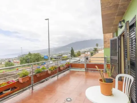 Chalet en San Antonio-Las Arenas