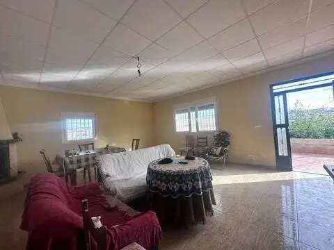 Chalet en Abejuela