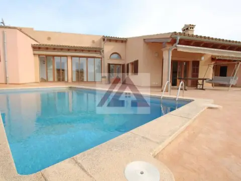 Casa rústica en Son Carrió